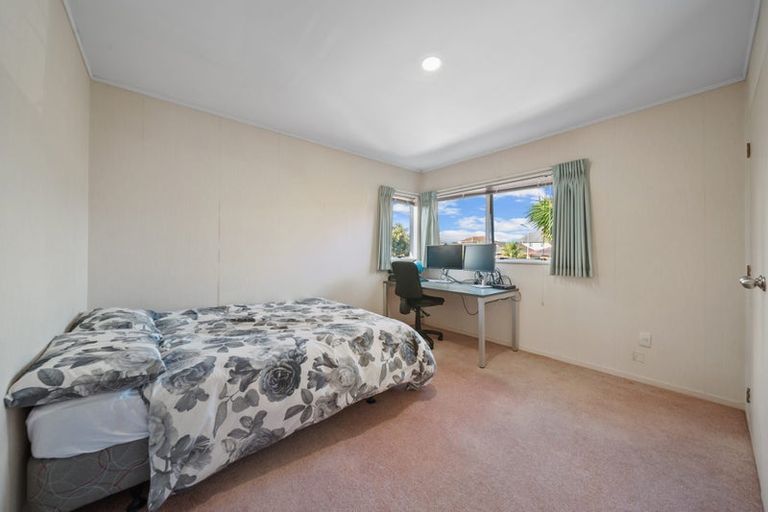 Photo of property in 1/7 Camden Place, Papatoetoe, Auckland, 2025