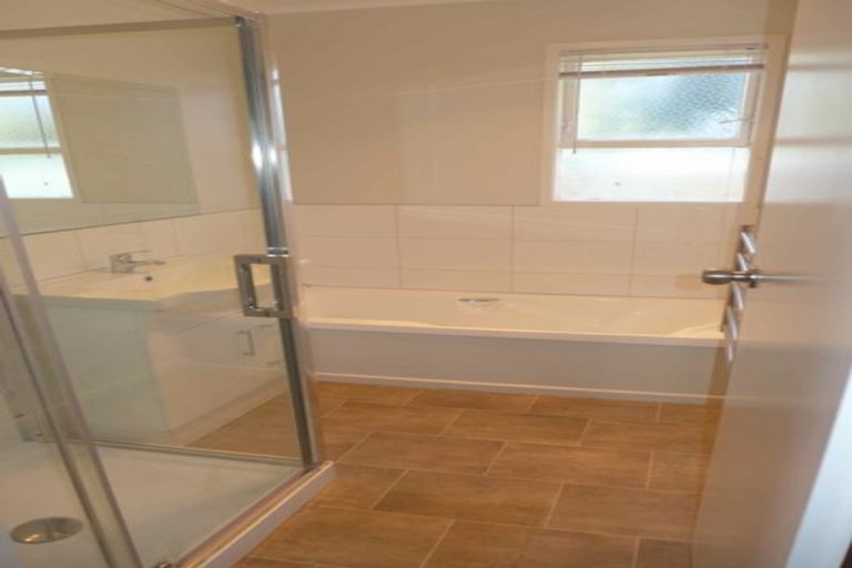 Photo of property in 39 Beeston Crescent, Manurewa, Auckland, 2102