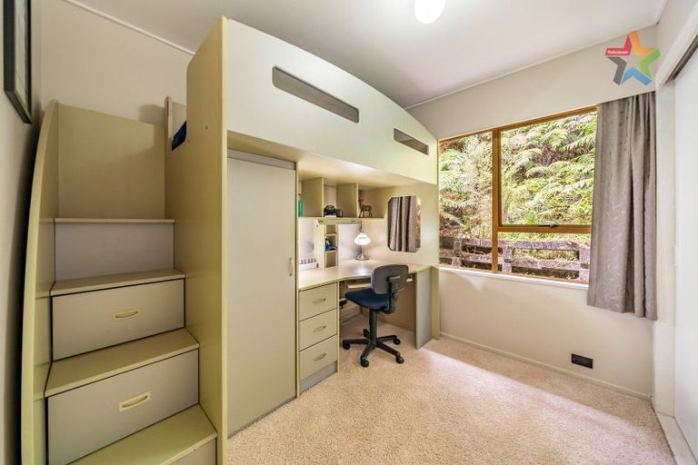 Photo of property in 128a Manuka Street, Stokes Valley, Lower Hutt, 5019