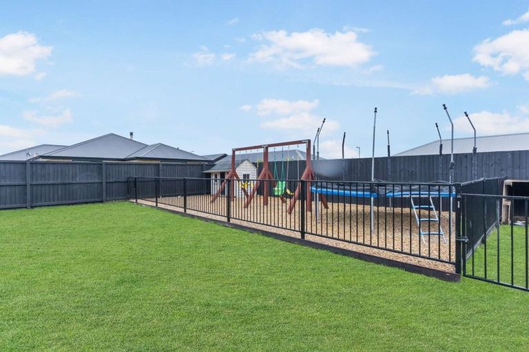 Photo of property in 11 Newman Road, Rolleston, 7614