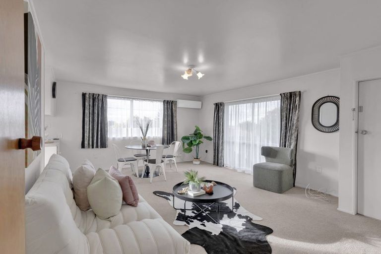 Photo of property in 73 Tuhikaramea Road, Dinsdale, Hamilton, 3204