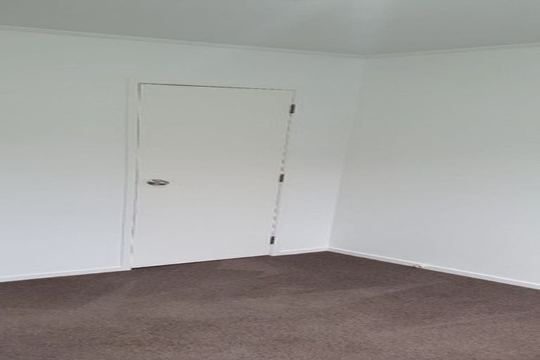 Photo of property in 19 Becker Drive, Weymouth, Auckland, 2103