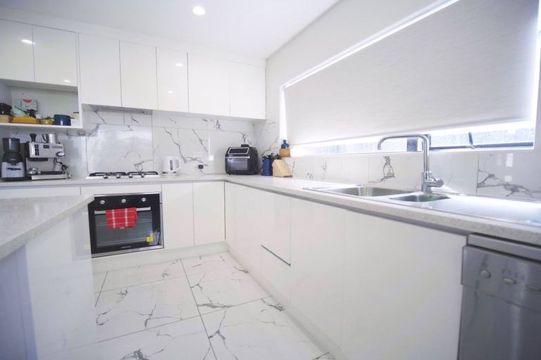 Photo of property in 52e Tapu Road, Huapai, Kumeu, 0810