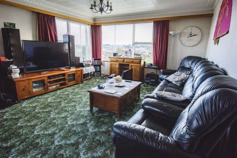 Photo of property in 39 Lowestoft Street, Balclutha, 9230