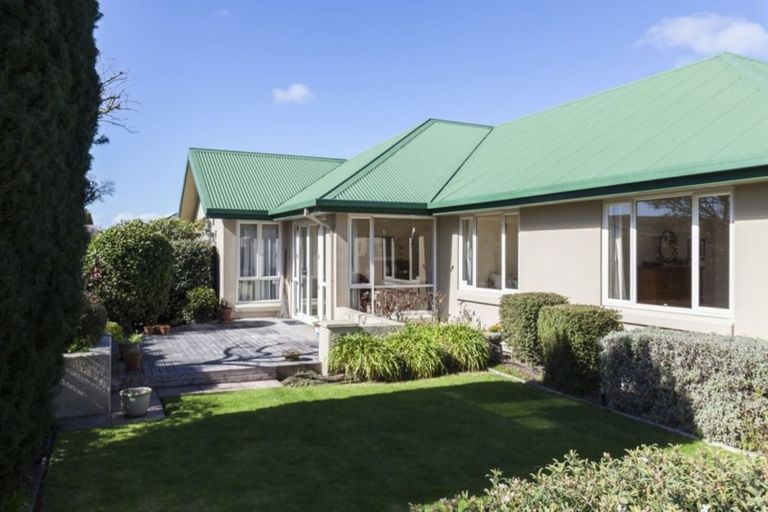 Photo of property in 2 Blairdon Place, Bishopdale, Christchurch, 8053