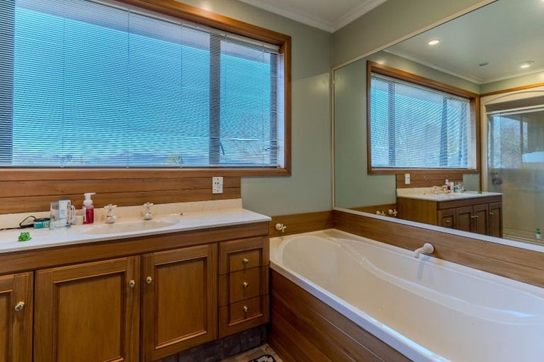 Photo of property in 135 Balmacewen Road, Wakari, Dunedin, 9010