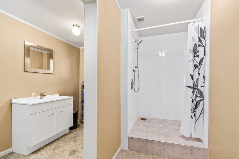 Photo of property in 2 Hibiscus Avenue, Snells Beach, 0920