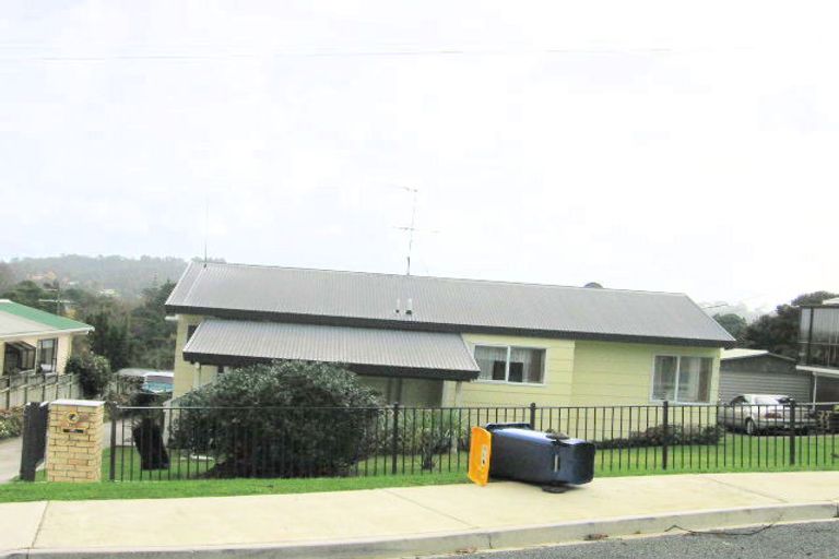 Photo of property in 15 Outlook Road, Greenhithe, Auckland, 0632