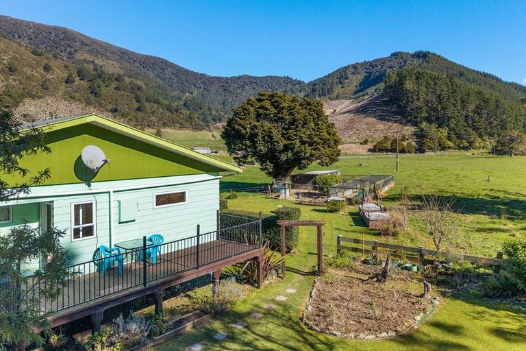 Photo of property in 561 Opouri Road, Rai Valley, 7194