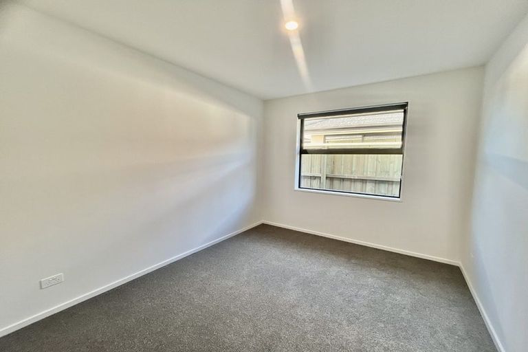 Photo of property in 8 Mehrtens Crescent, Woodend, 7691