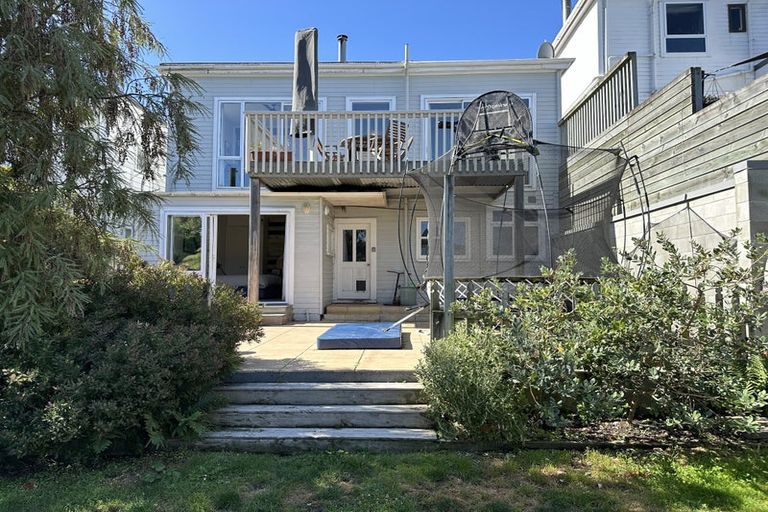 Photo of property in 35 Exeter Street, Lyttelton, 8082