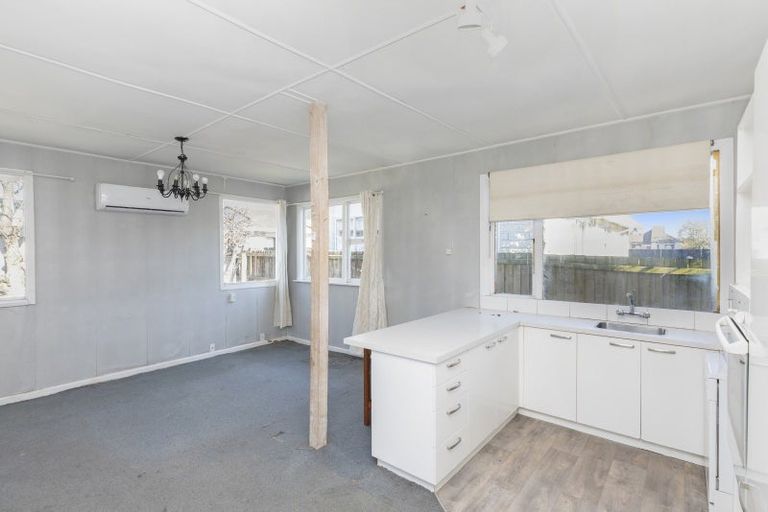 Photo of property in 8 Bass Street, Woolston, Christchurch, 8062