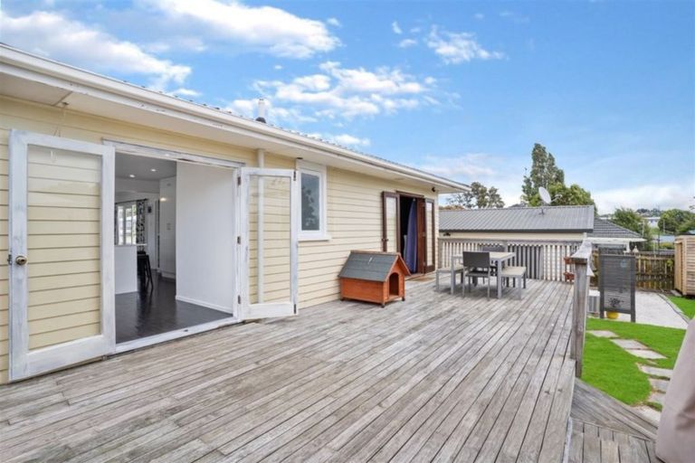 Photo of property in 117 Bruce Road, Glenfield, Auckland, 0629