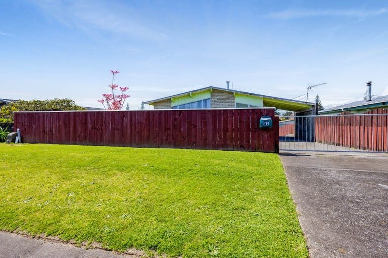 Photo of property in 82 Grey Street, Waitara, 4320