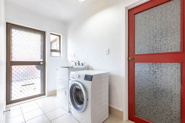 Photo of property in 458 Tremaine Avenue, Takaro, Palmerston North, 4410