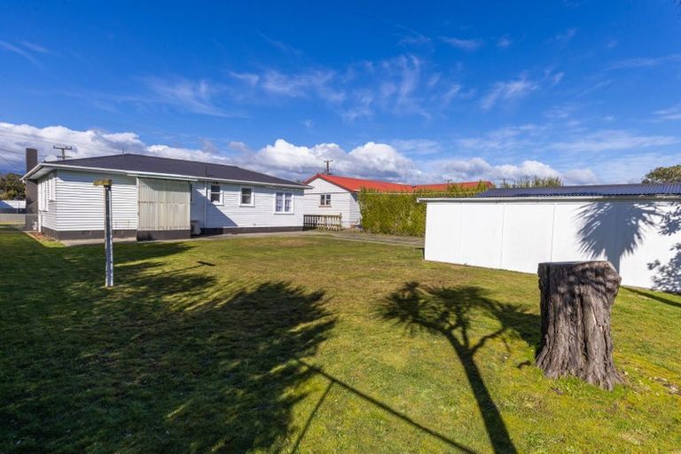 Photo of property in 11 Bartholomew Road, Levin, 5510