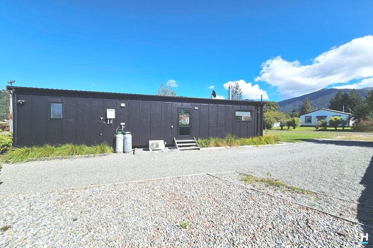 Photo of property in 36 Hilton Street, Blackball, 7804