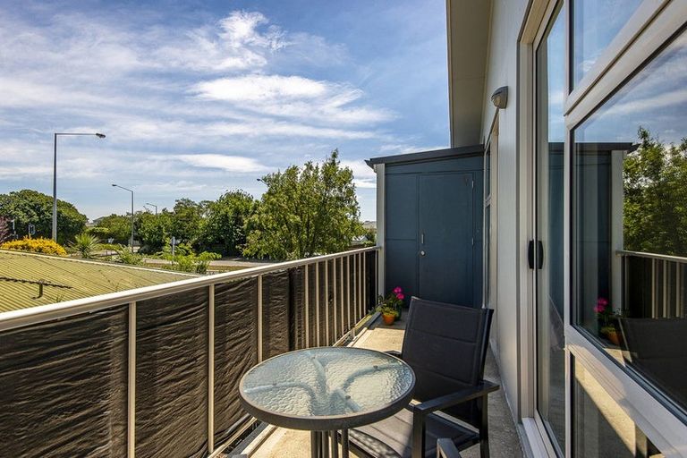 Photo of property in 12/14 Brougham Street, Addington, Christchurch, 8024