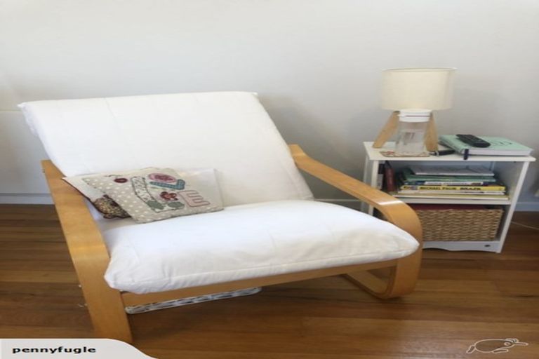 Photo of property in 2/17 Stratford Avenue, Milford, Auckland, 0620