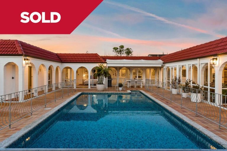 Photo of property in 51 Riverside Road, Orewa, 0931