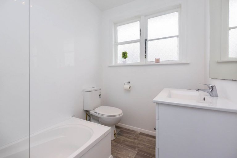 Photo of property in 68 Judd Crescent, Naenae, Lower Hutt, 5011