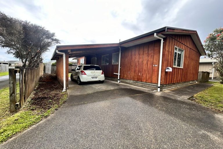 Photo of property in 1/55c Springs Road, Parakai, 0830