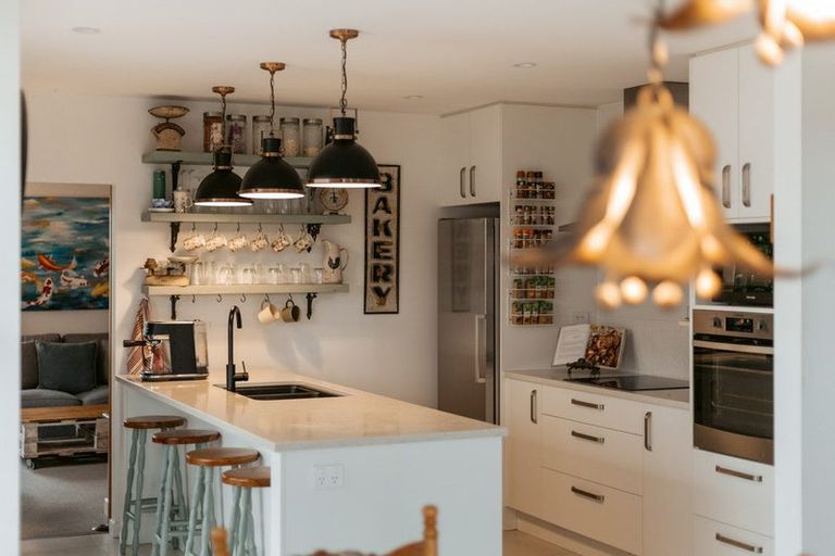 Photo of property in 3 Taioma Close, Papamoa, 3118