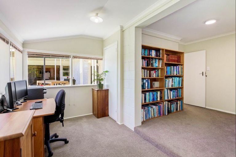 Photo of property in 16 Shipherd Road, Puni, Pukekohe, 2678