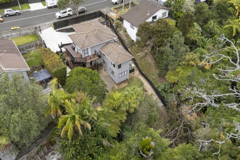 Photo of property in 126 Spinella Drive, Bayview, Auckland, 0629