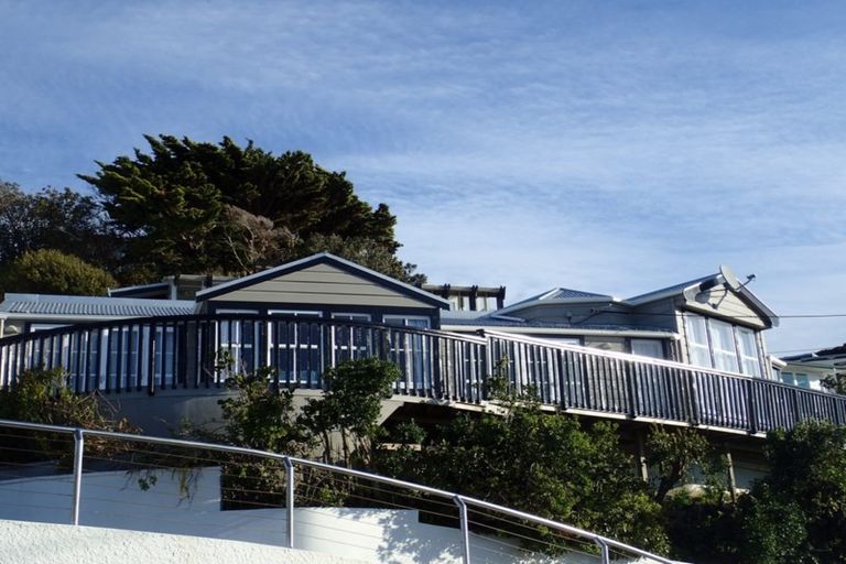 Photo of property in 17 Robieson Street, Roseneath, Wellington, 6011