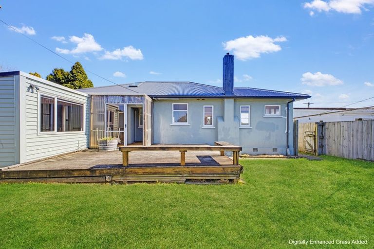 Photo of property in 403 Carrington Street, Upper Vogeltown, New Plymouth, 4310