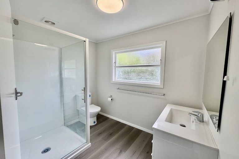 Photo of property in 5 Reid Road, Wainuiomata, Lower Hutt, 5014