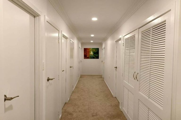 Photo of property in 4 Lynngate Place, Hillcrest, Auckland, 0627