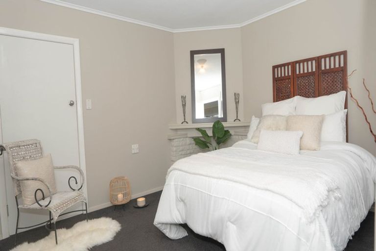 Photo of property in 2/30 Union Street, Papakura, 2110