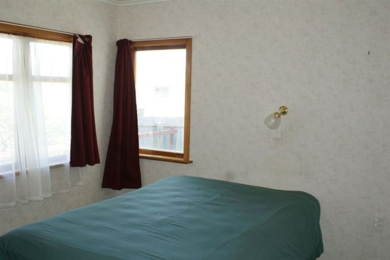 Photo of property in 9 Iti Street, Otaki, 5512