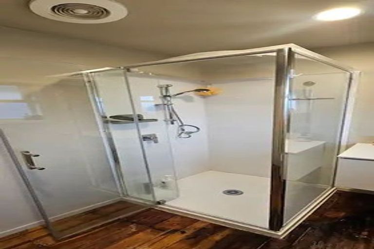 Photo of property in 44 Queen Street, Petone, Lower Hutt, 5012