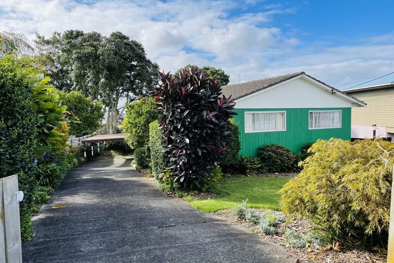 Photo of property in 26 Royal Road, Massey, Auckland, 0614
