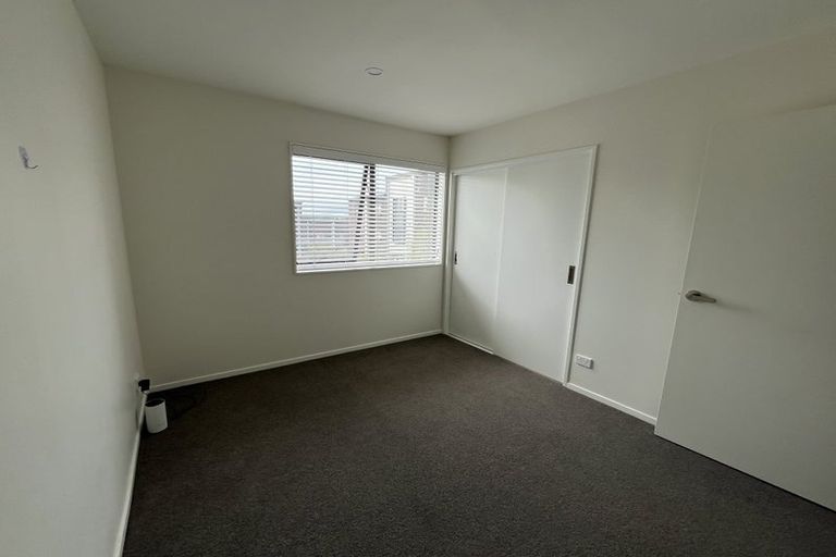 Photo of property in 22 Jabuka Street, Glen Eden, Auckland, 0602