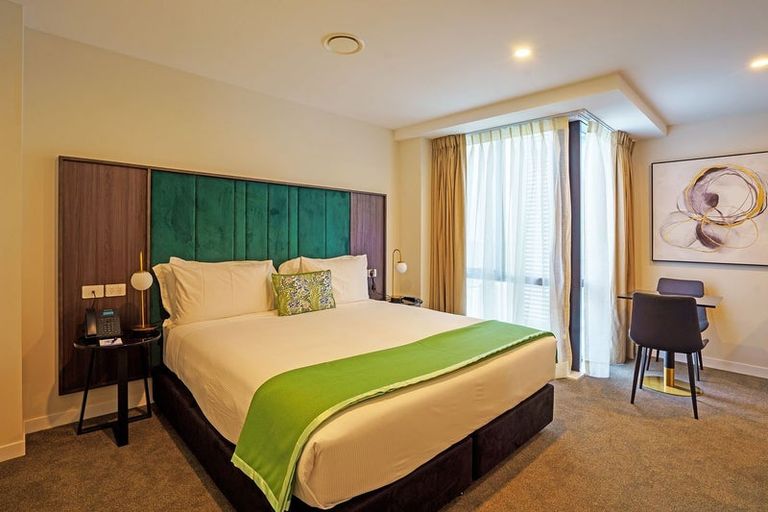 Photo of property in Proximity Apartment Hotel, 172 Thorndon Quay, Pipitea, Wellington, 6011