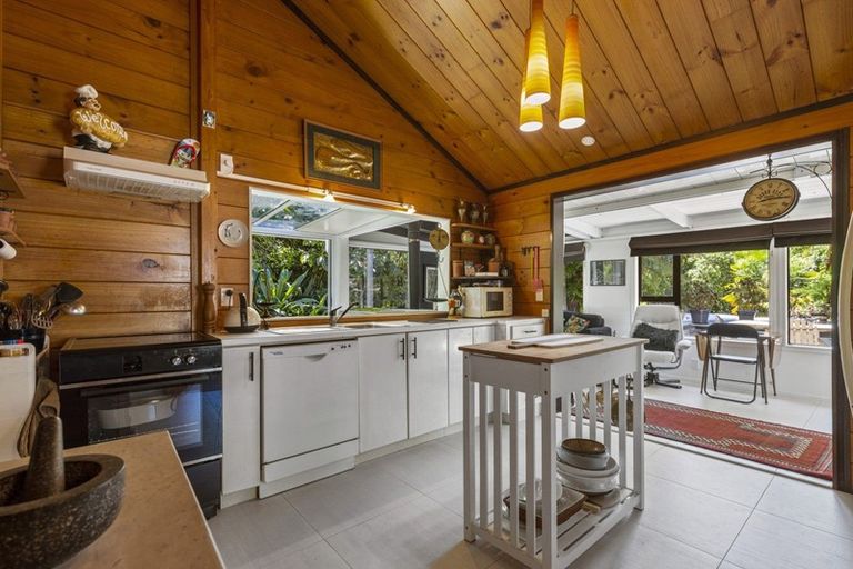 Photo of property in 15 Tombleson Road, Lake Rotoma, Rotorua, 3074