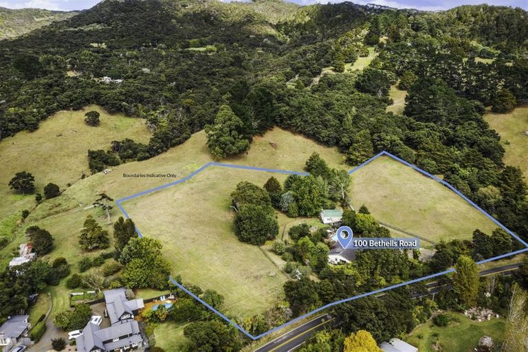 Photo of property in 100 Bethells Road, Waitakere, Henderson, 0781