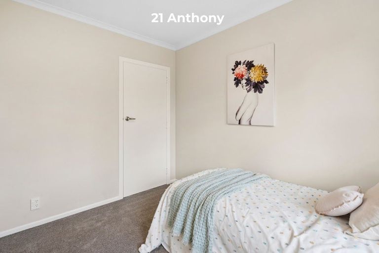 Photo of property in 21 Anthony Grove, Paraparaumu Beach, Paraparaumu, 5032
