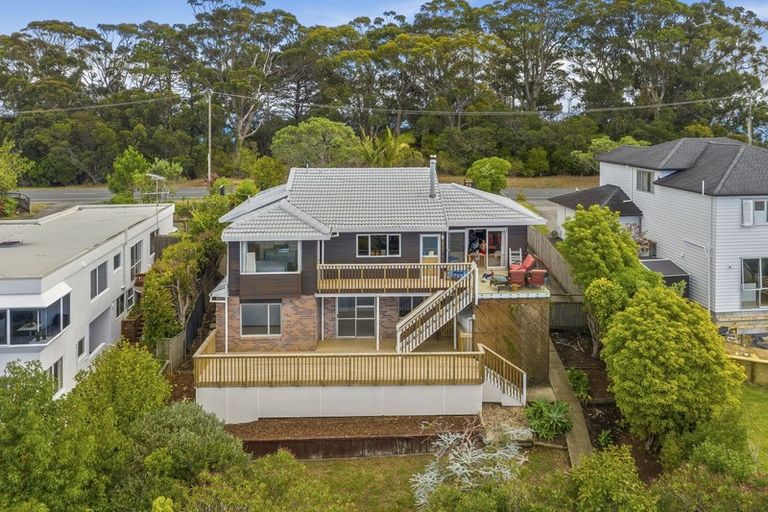 Photo of property in 1209 Whangaparaoa Road, Gulf Harbour, Whangaparaoa, 0930