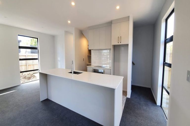 Photo of property in 2/70 Grants Road, Papanui, Christchurch, 8053