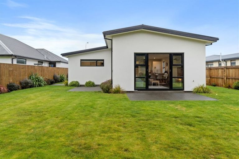 Photo of property in 15 Robert Duncan Road, Belfast, Christchurch, 8051