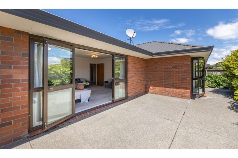 Photo of property in 61 Lowry Avenue, Redwood, Christchurch, 8051