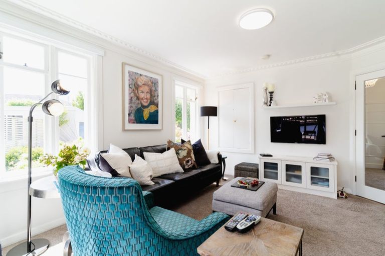 Photo of property in 10 Cliffs Road, Saint Clair, Dunedin, 9012