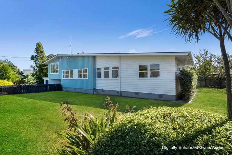 Photo of property in 104 Atawhai Road, Fitzherbert, Palmerston North, 4410
