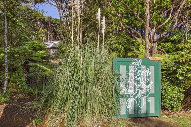 Photo of property in 112 Whaanga Road, Raglan, 3297