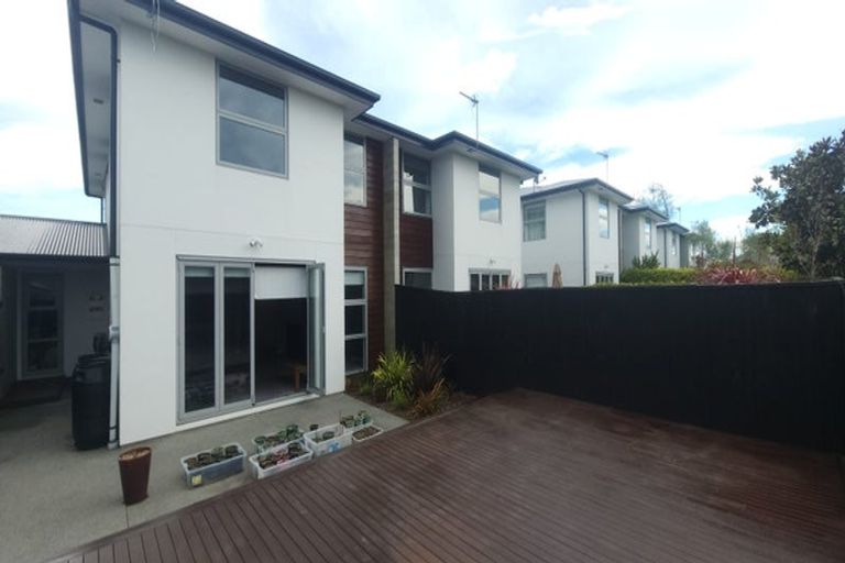 Photo of property in 3/20 Old Red Barn Road, Halswell, Christchurch, 8025